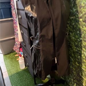 Black Zippered Jacket with Leather Accents mp71